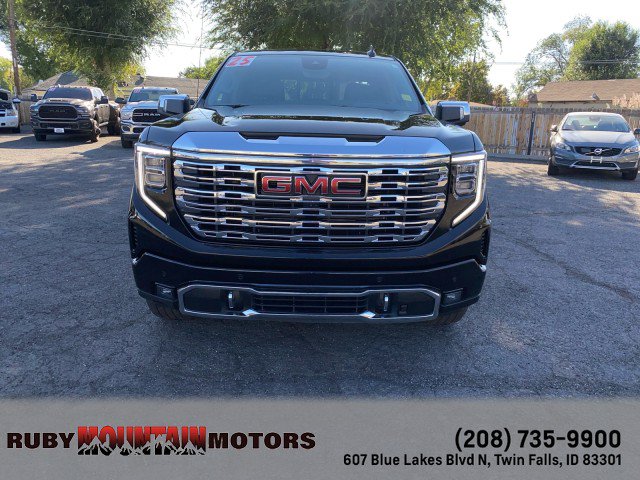 Used 2025 GMC Sierra 1500 Denali w/ Denali Reserve Package AWD/4WD image 2