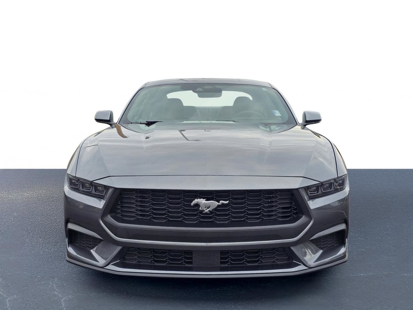 Used 2025 Ford Mustang Coupe image 2