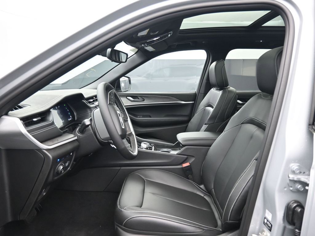 New 2024 Jeep Grand Cherokee Limited 4xe image 13