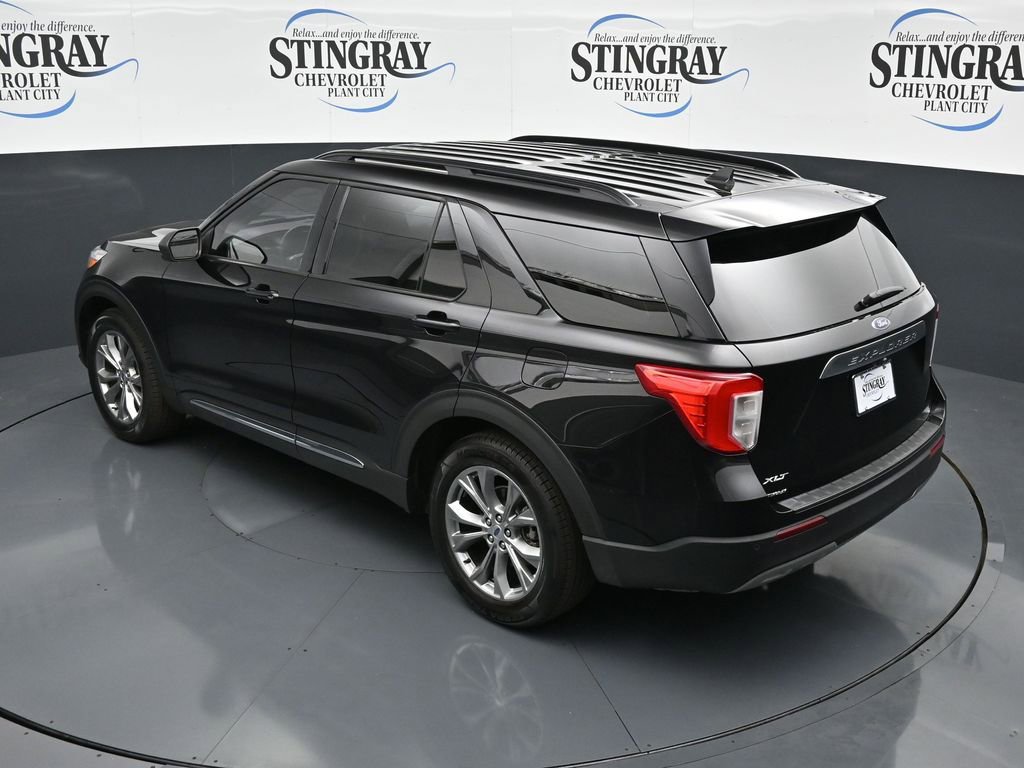 Used 2022 Ford Explorer XLT w/ Equipment Group 202A image 13