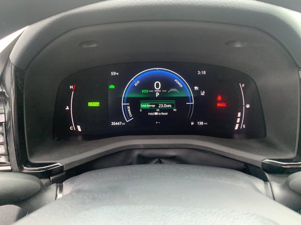 Used 2025 Toyota Camry LE image 29