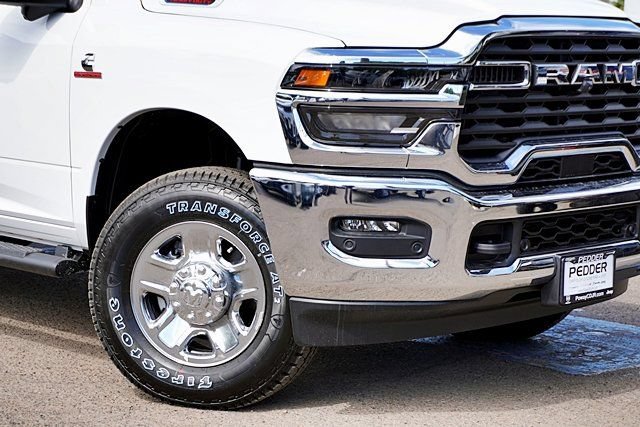 New 2026 RAM 2500 Tradesman AWD/4WD image 4