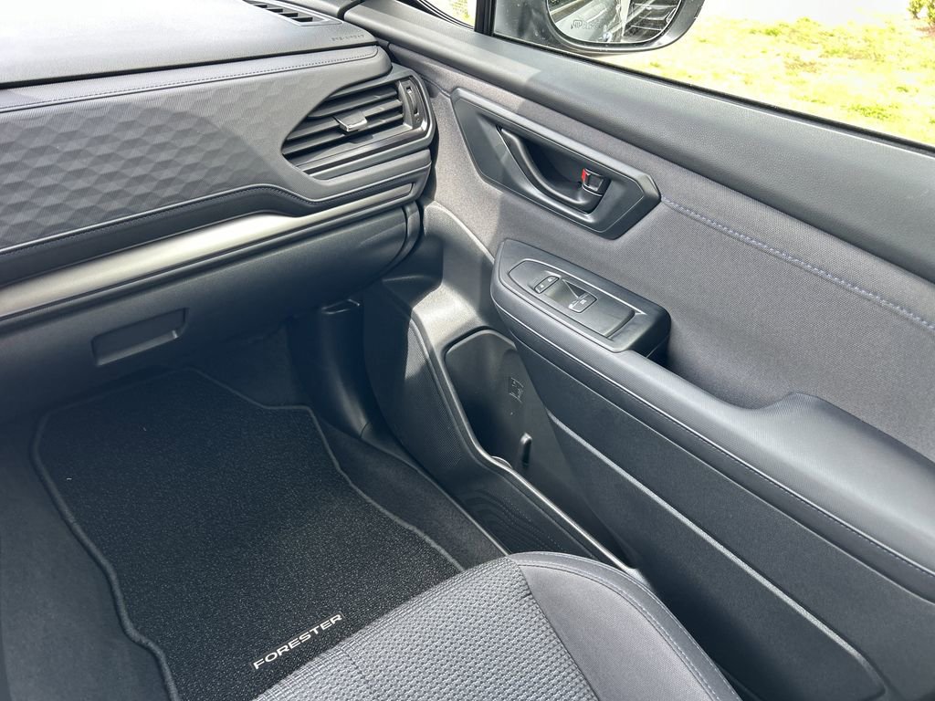 Certified 2025 Subaru Forester Premium w/ Convenience Package #2 image 17