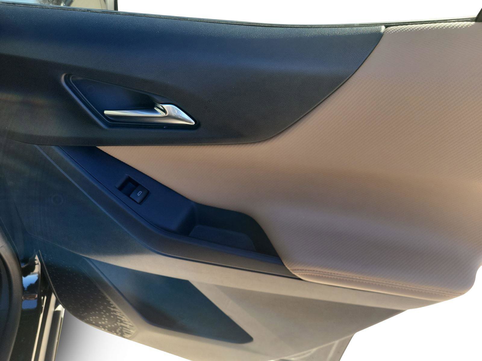 New 2026 Chevrolet Equinox ACTIV w/ Safety and Technology Package image 24