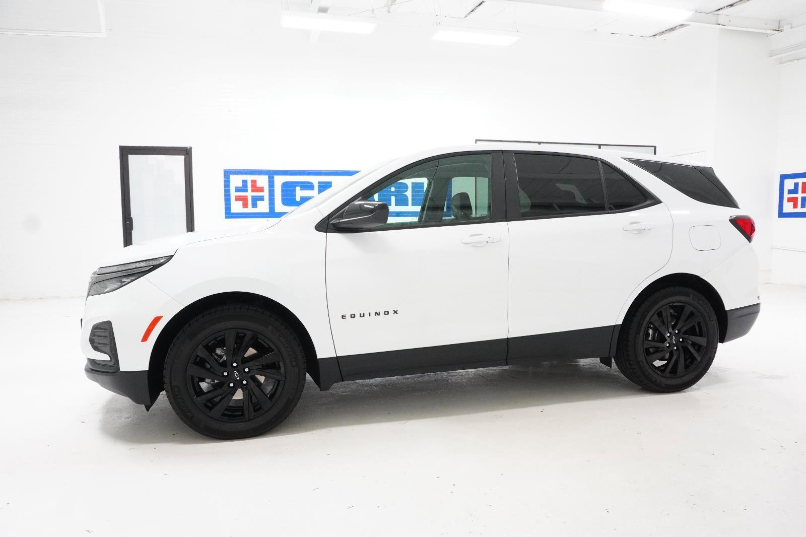 Used 2023 Chevrolet Equinox LS w/ LS Convenience Package image 10