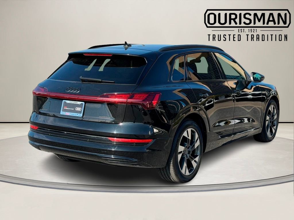 Certified 2022 Audi e-tron Premium w/ Convenience Plus Package image 7
