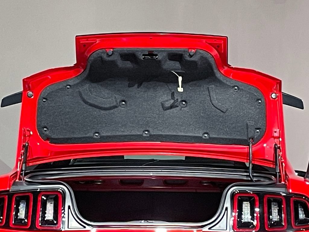Used 2013 Ford Mustang Boss 302 w/ Boss 302 Accessory Pkg RWD image 36