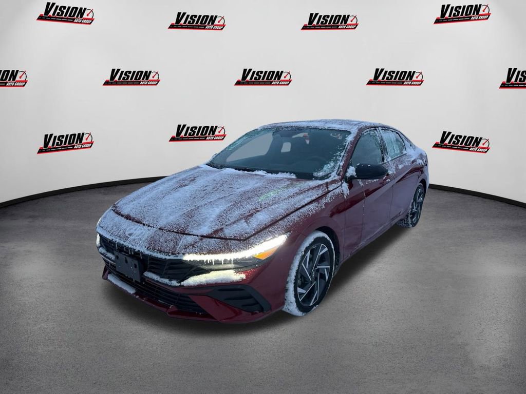 Used 2025 Hyundai Elantra Sport image 1