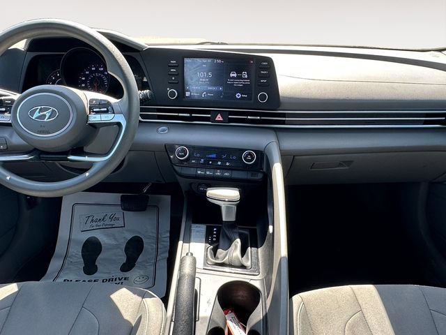 Used 2021 Hyundai Elantra SEL FWD image 11