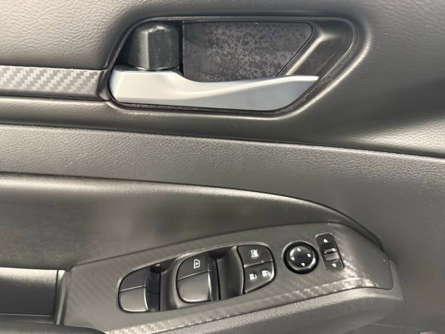 Used 2025 Nissan Altima 2.5 SV image 29