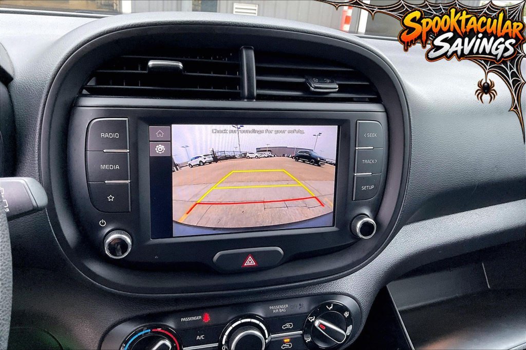 Used 2025 Kia Soul LX w/ LX Technology Package FWD image 20