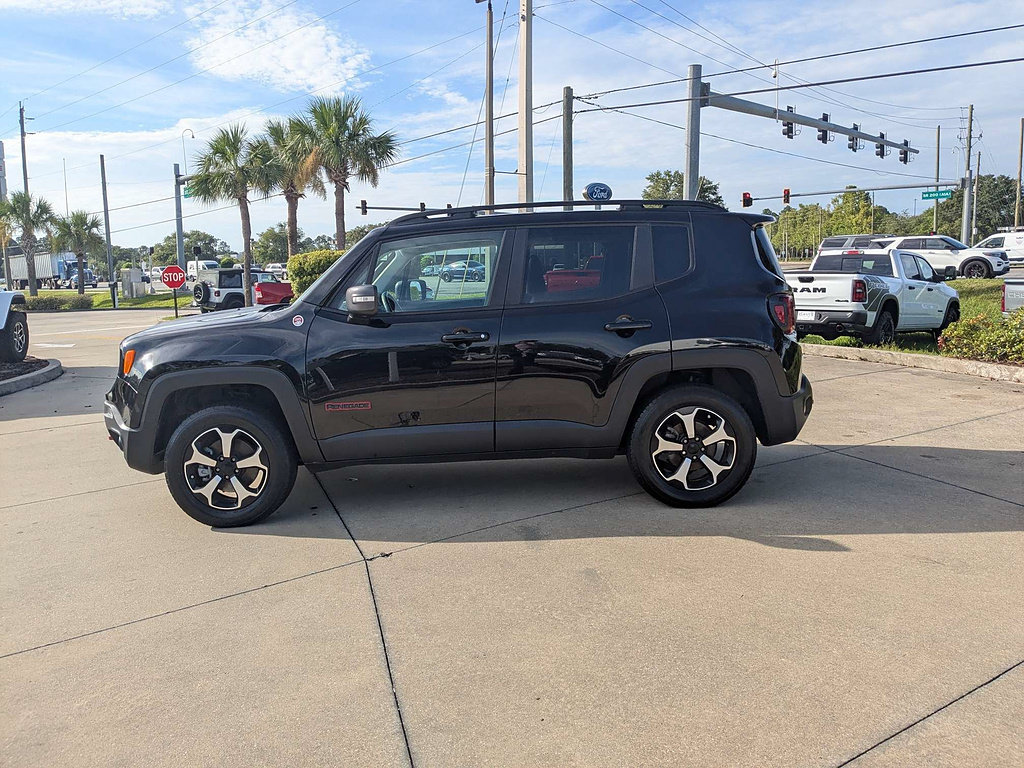 Used 2020 Jeep Renegade Trailhawk w/ Premium Leather Group AWD/4WD image 6