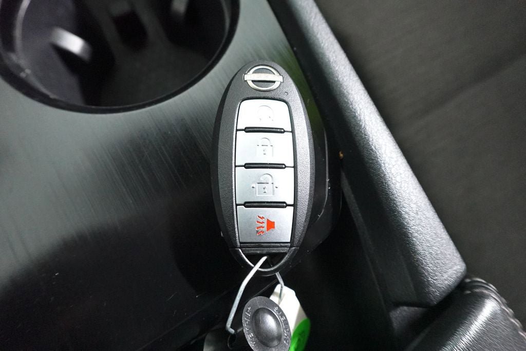 Used 2022 Nissan Rogue SV FWD image 32