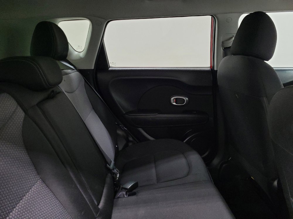 Used 2019 Kia Soul + FWD image 19