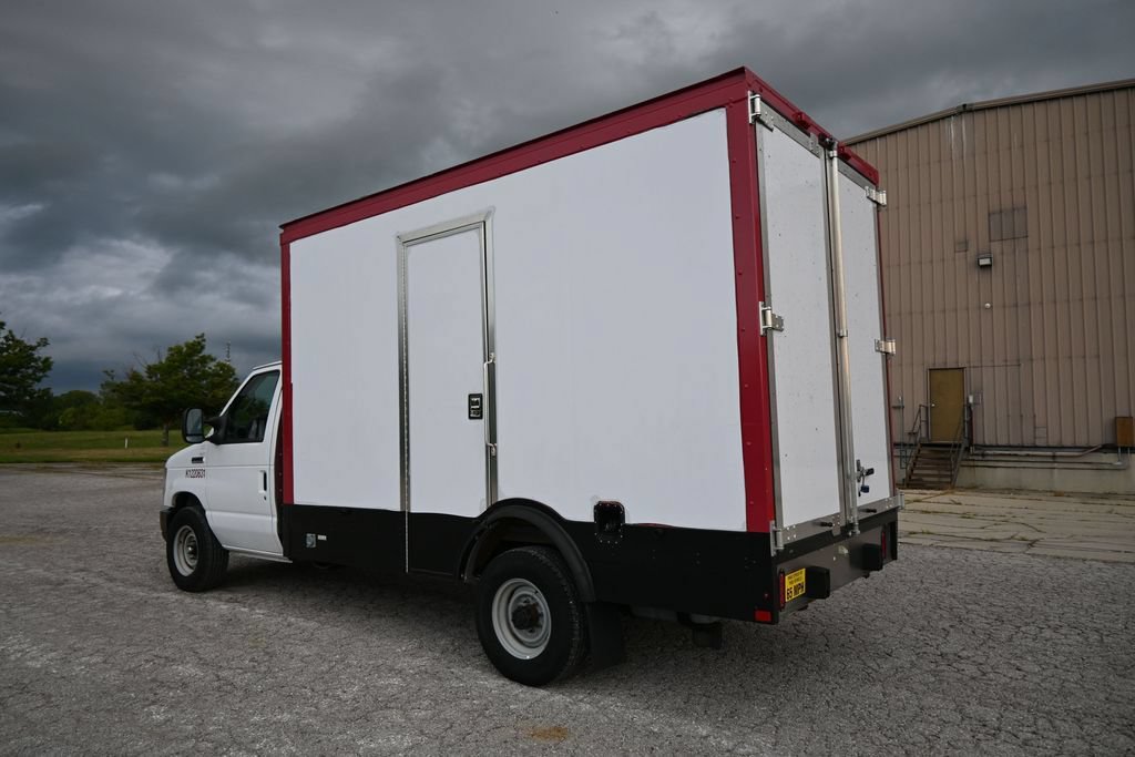 Used 2023 Ford E-350 and Econoline 350 Super Duty w/ Power Windows & Locks Group RWD image 3