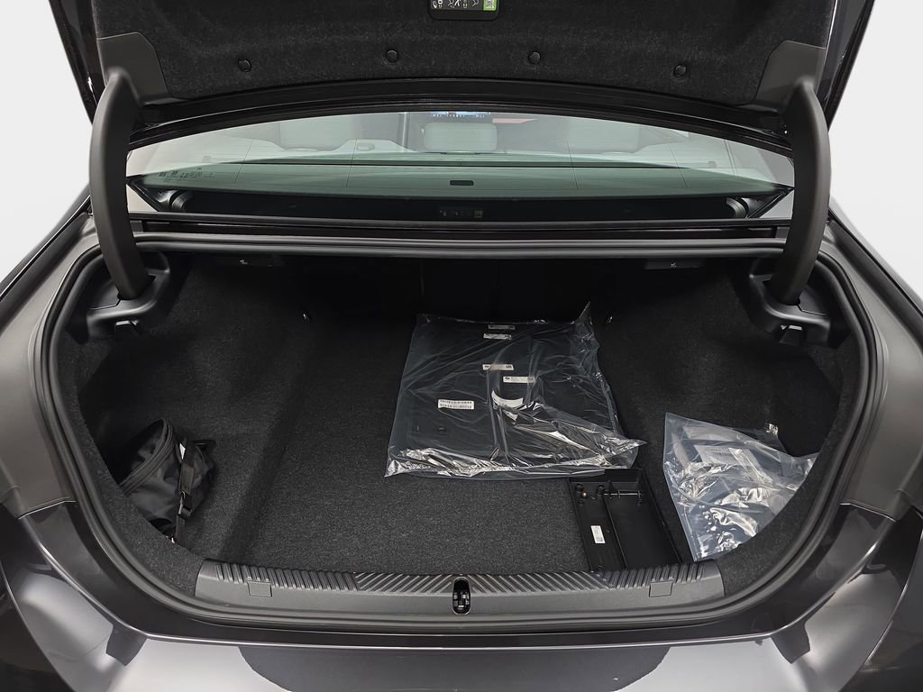 New 2026 BMW 540i xDrive w/ Executive Package image 12