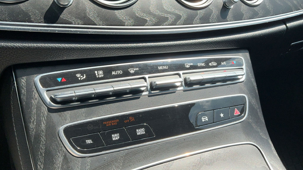 Used 2023 Mercedes-Benz E 350 4MATIC Sedan image 16