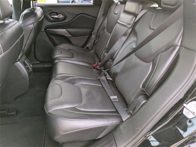 Certified 2019 Jeep Cherokee Limited w/ Luxury Group image 27