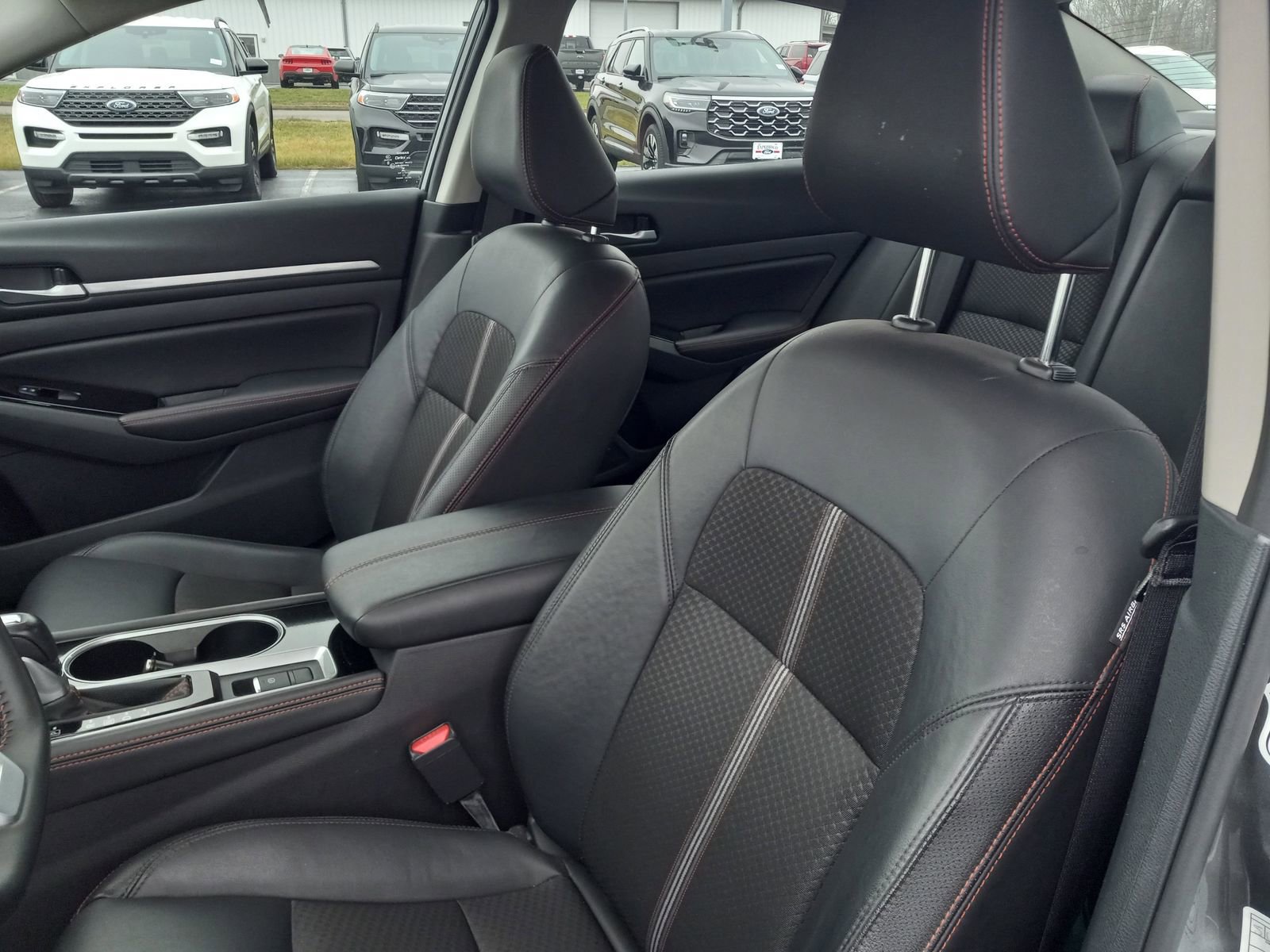 Used 2025 Nissan Altima 2.5 SR image 12