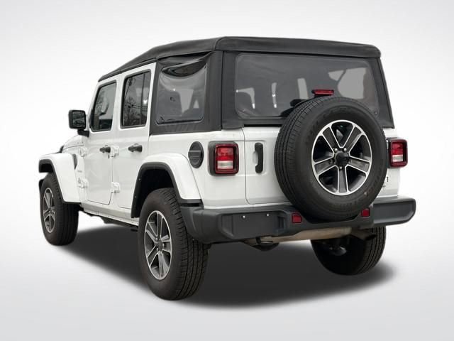 Used 2023 Jeep Wrangler Sahara image 12