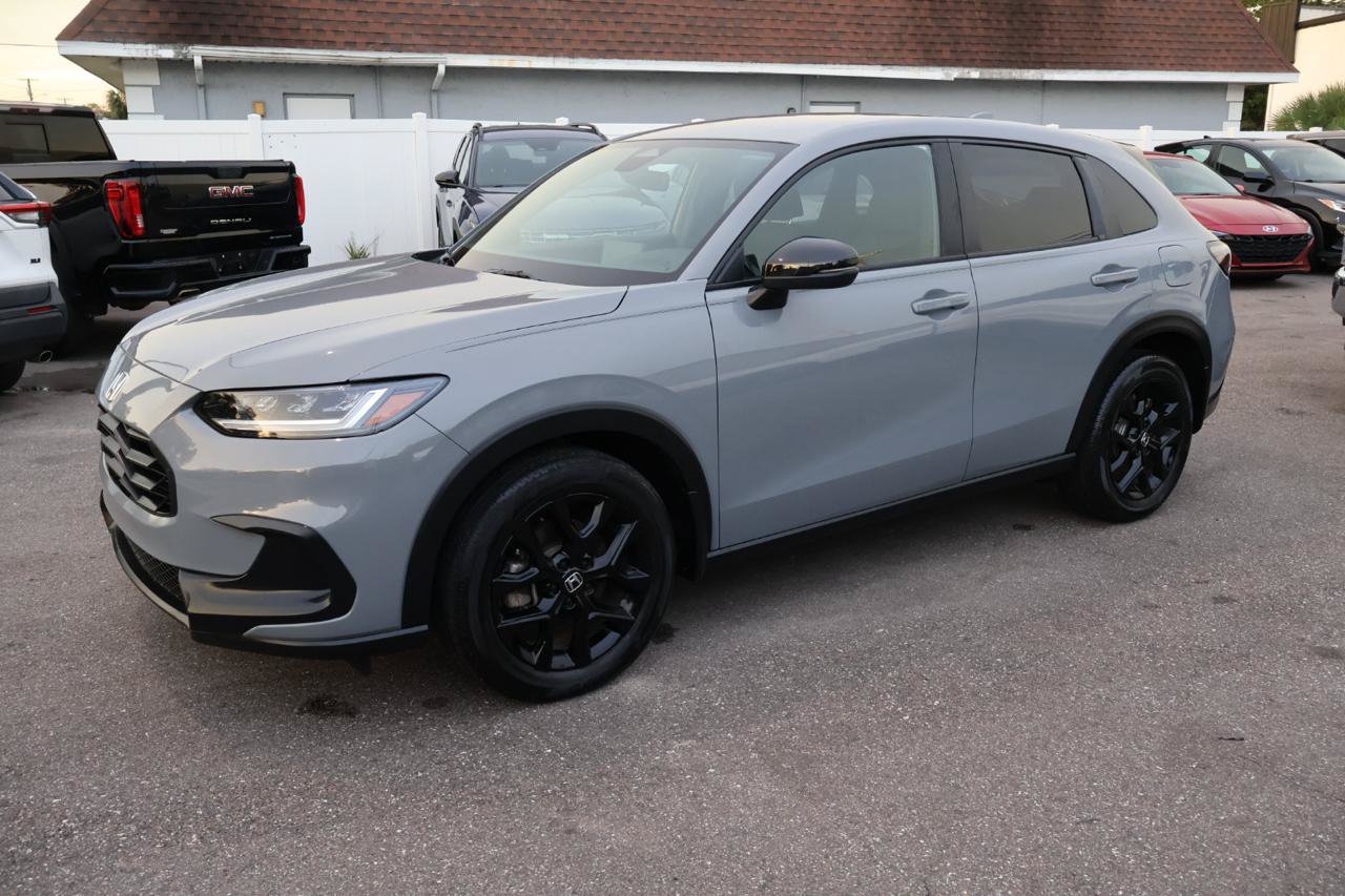 Used 2024 Honda HR-V Sport image 9