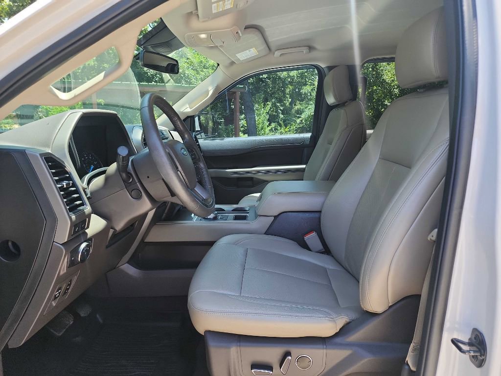 Used 2019 Ford Expedition XLT w/ Equipment Group 202A image 17