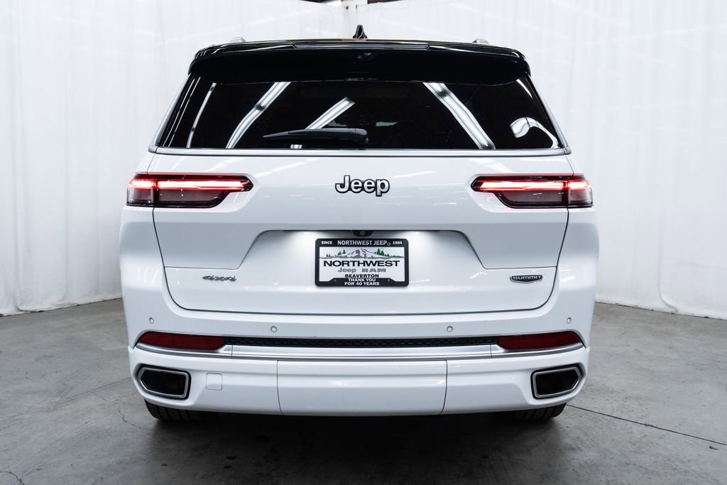 Used 2023 Jeep Grand Cherokee L Summit w/ Advanced Protech Group IV image 5