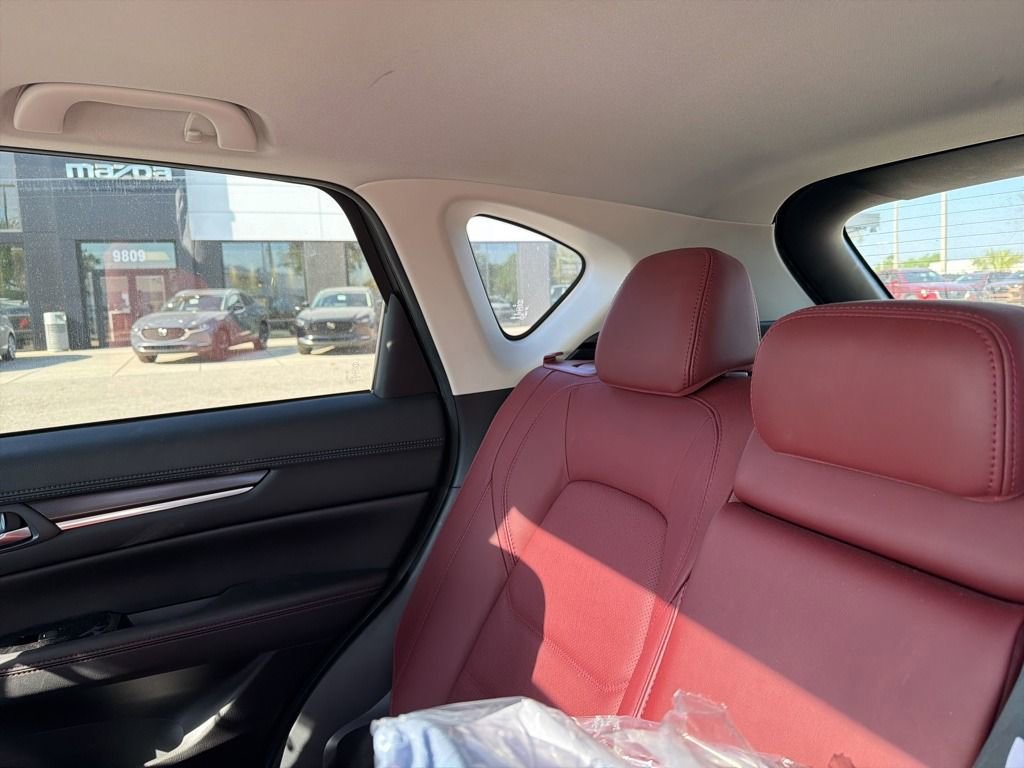 Certified 2023 MAZDA CX-5 Carbon Edition image 5