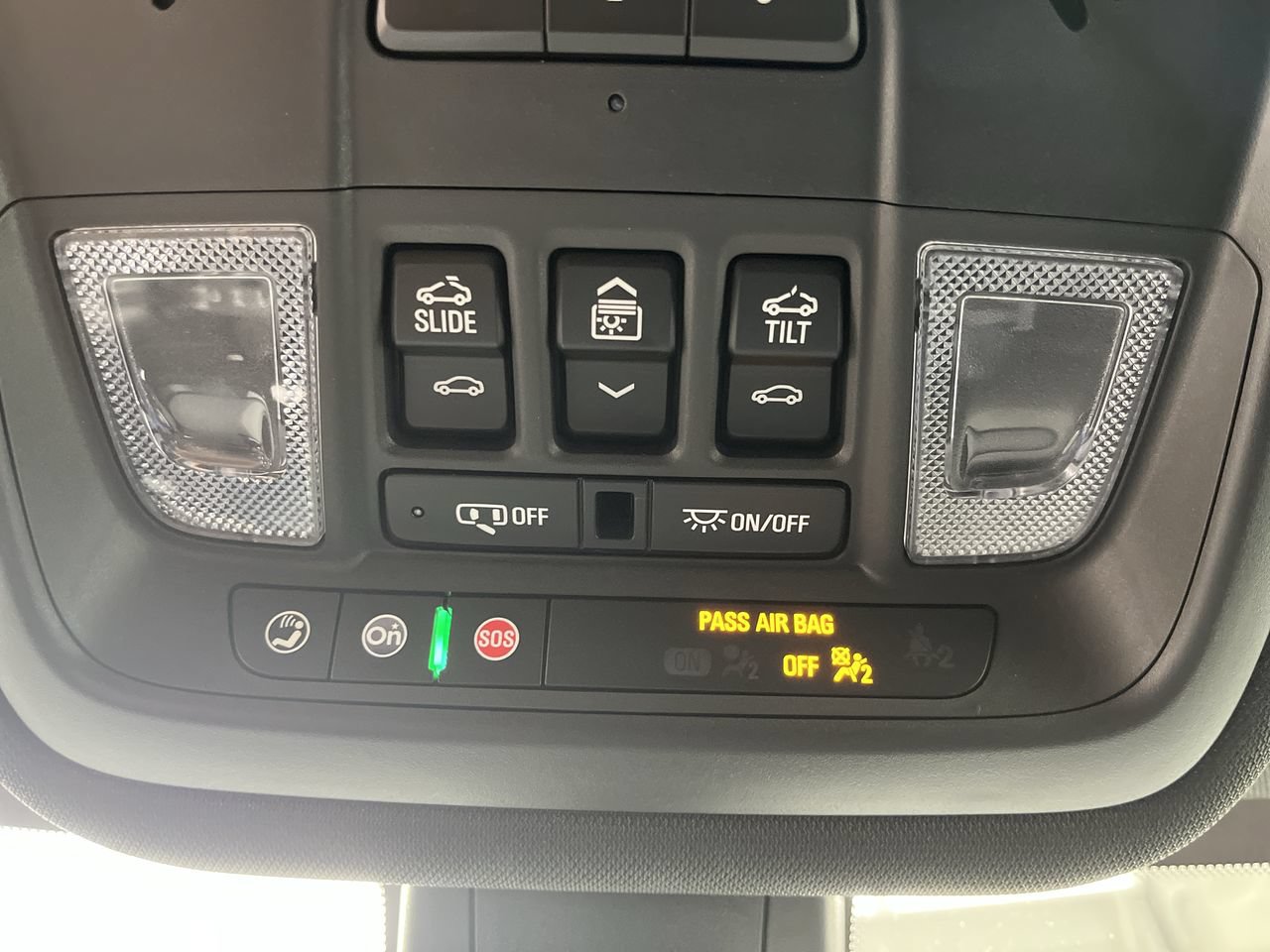 Certified 2023 Chevrolet Traverse Premier w/ LPO, Cargo Package AWD/4WD image 30