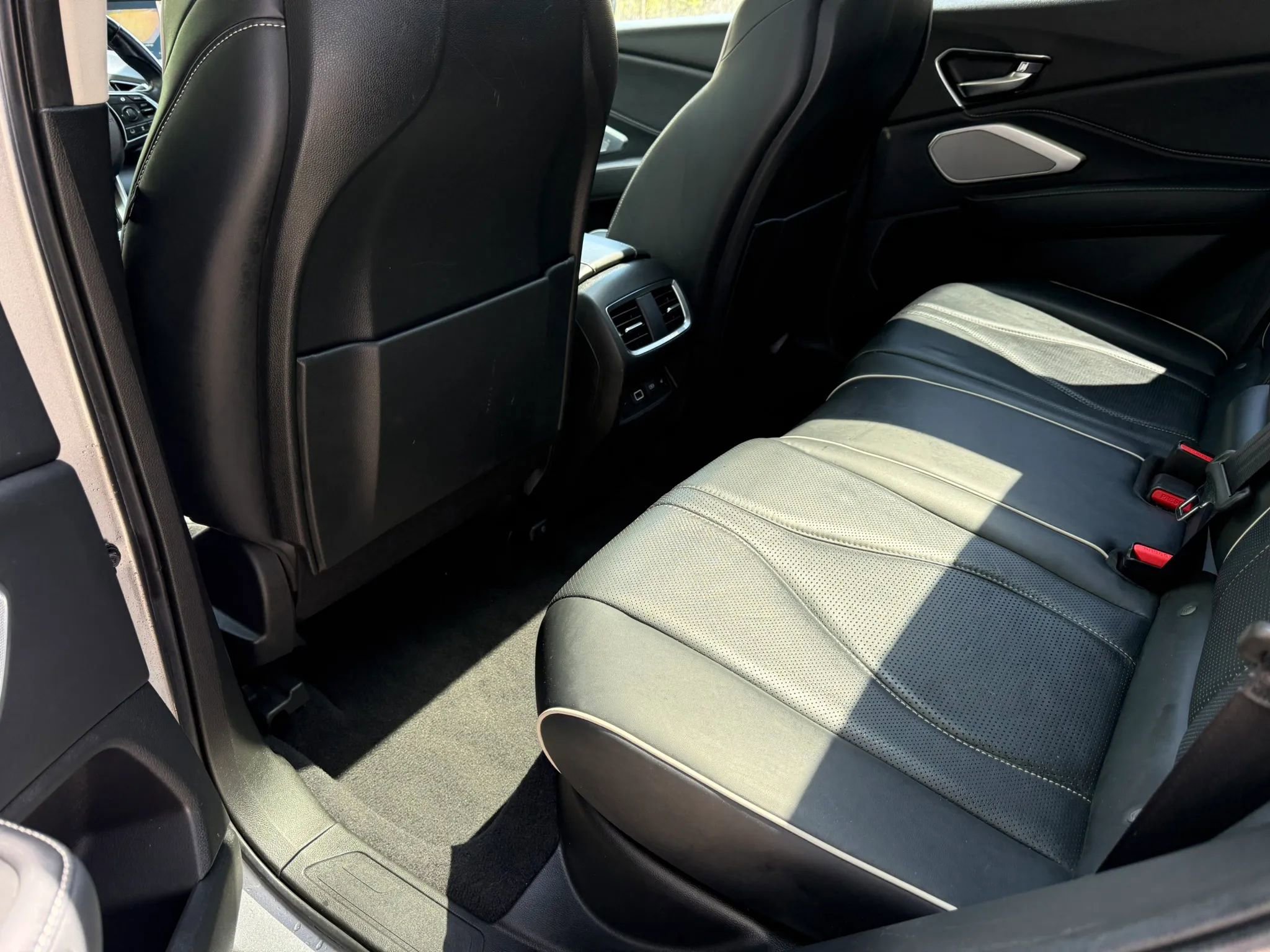 Used 2020 Acura RDX AWD w/ Advance Package image 19