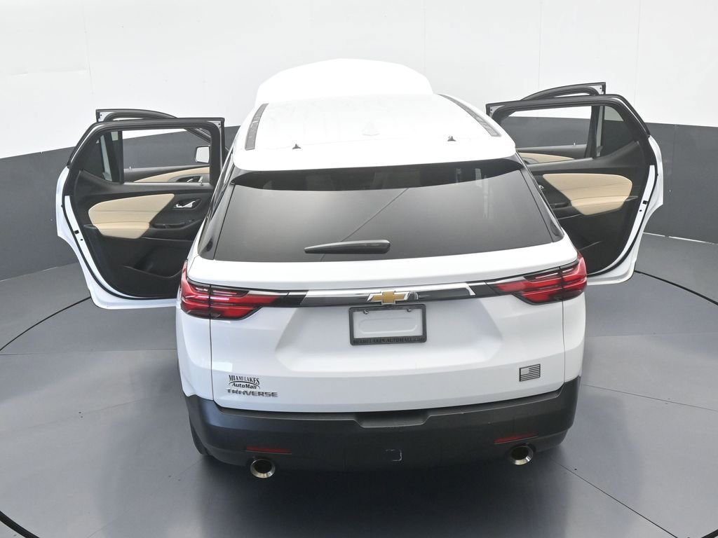 Used 2022 Chevrolet Traverse LS image 69