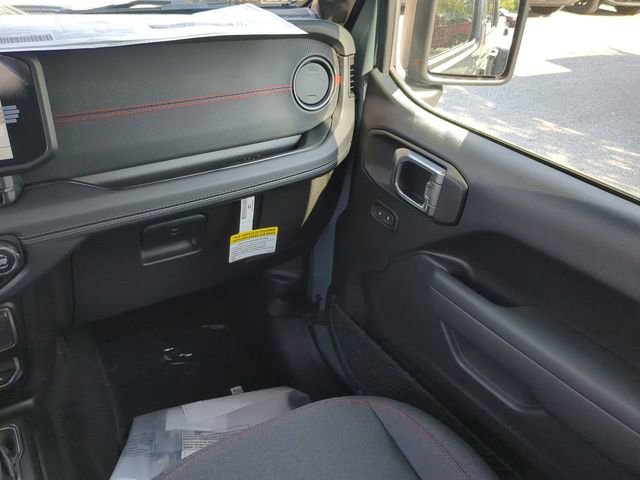 New 2025 Jeep Gladiator Rubicon image 16