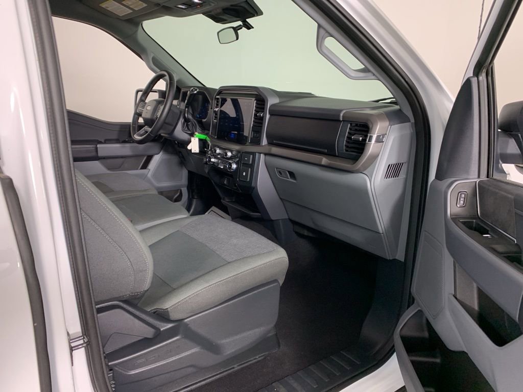 Used 2025 Ford F150 XLT w/ Equipment Group 301A Standard image 37