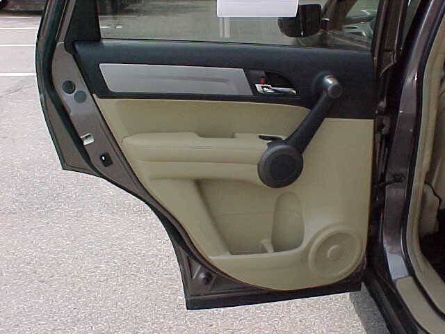 Used 2011 Honda CR-V EX-L image 18