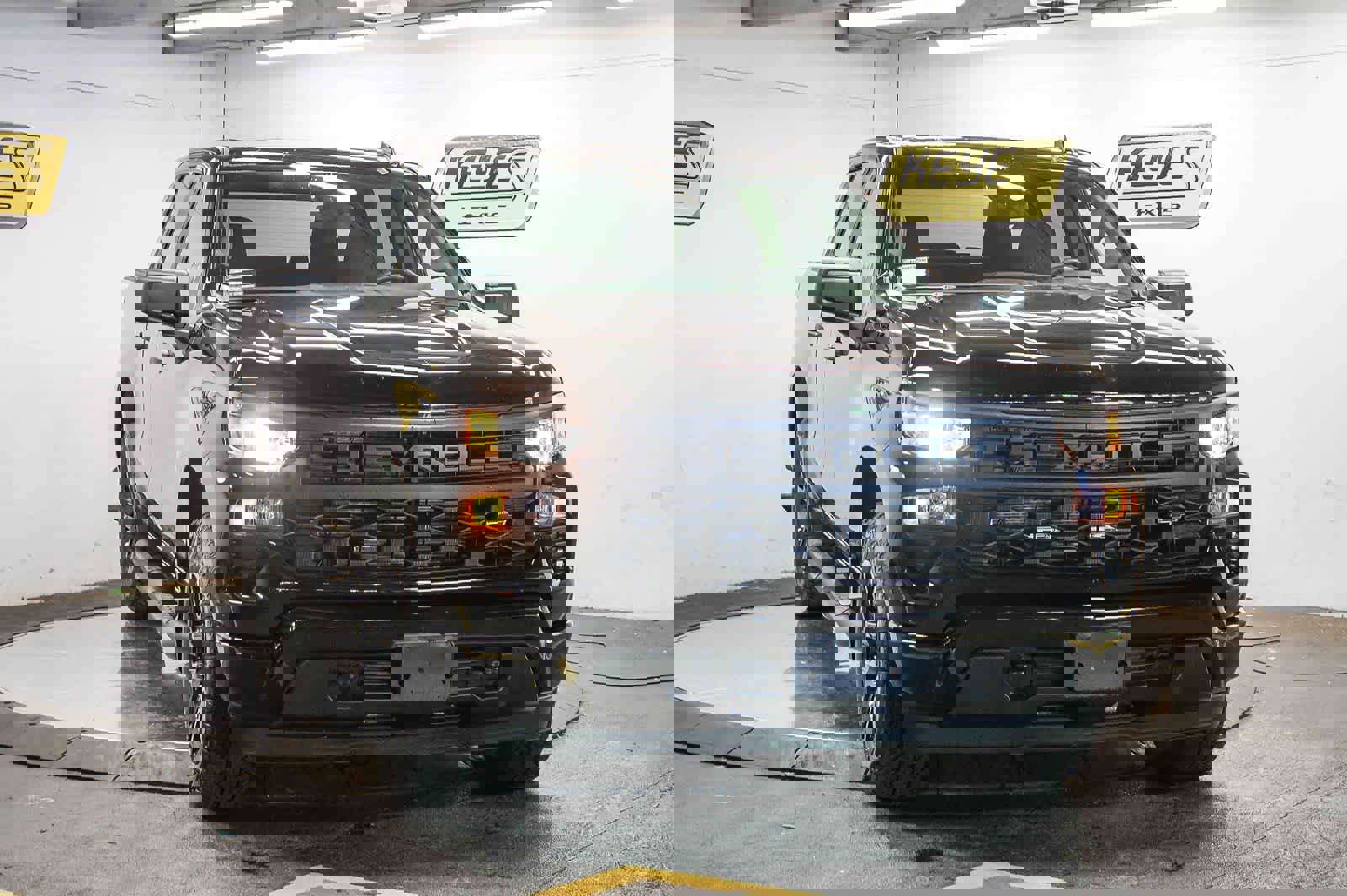 Used 2026 Chevrolet Silverado 1500 Custom w/ Turbomax Blackout Package image 2