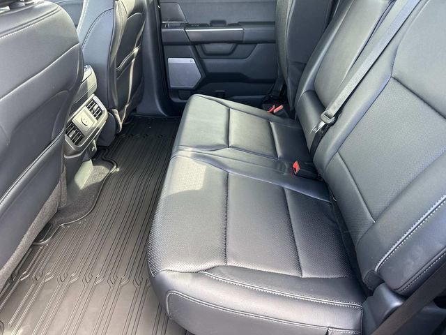 New 2025 Ford F150 Lariat w/ Equipment Group 501A Mid image 21