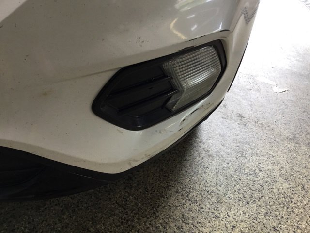 Used 2017 Ford Escape Titanium FWD image 8