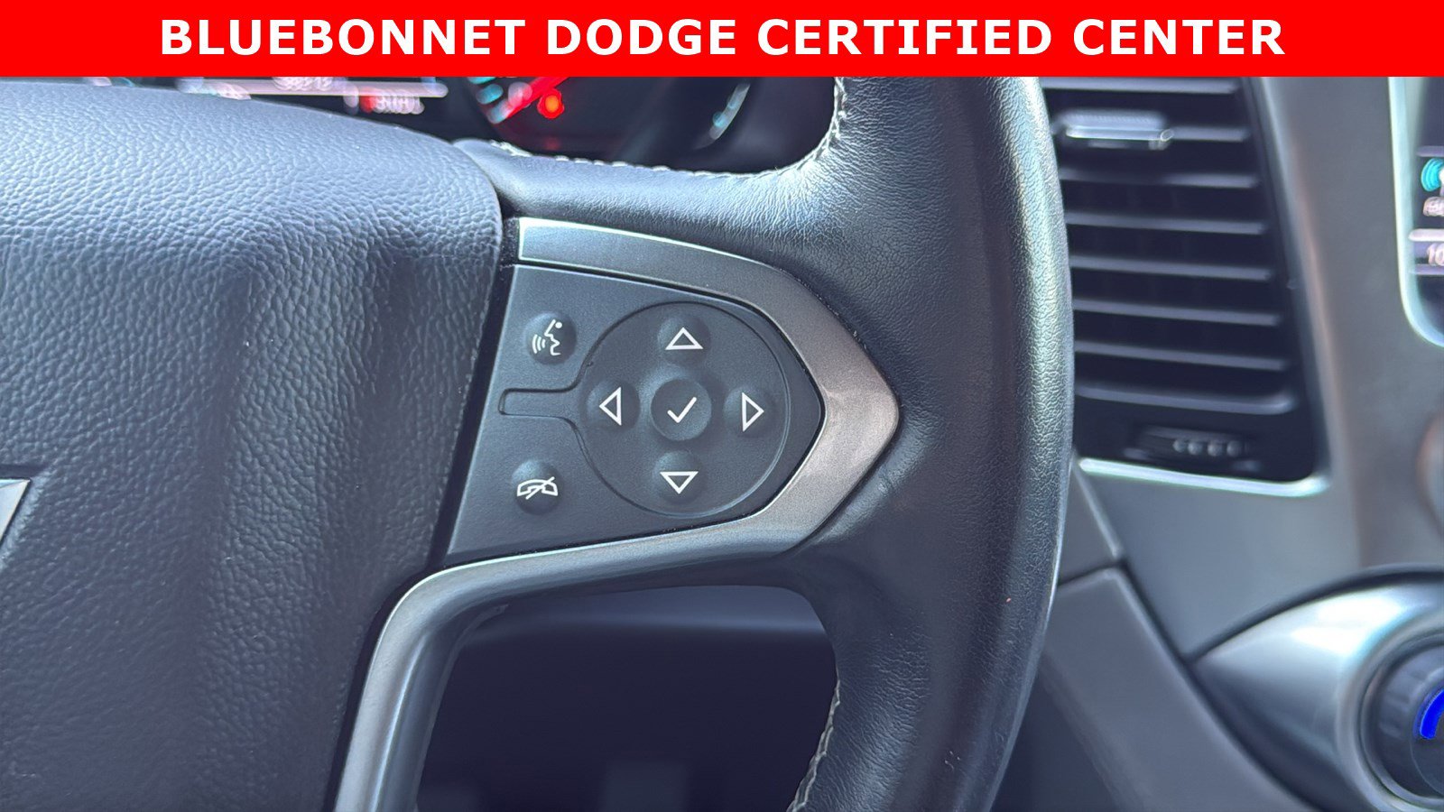 Used 2020 Chevrolet Suburban LT image 23