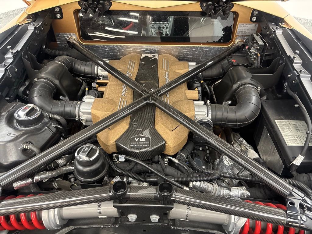 Used 2019 Lamborghini Aventador SVJ image 42