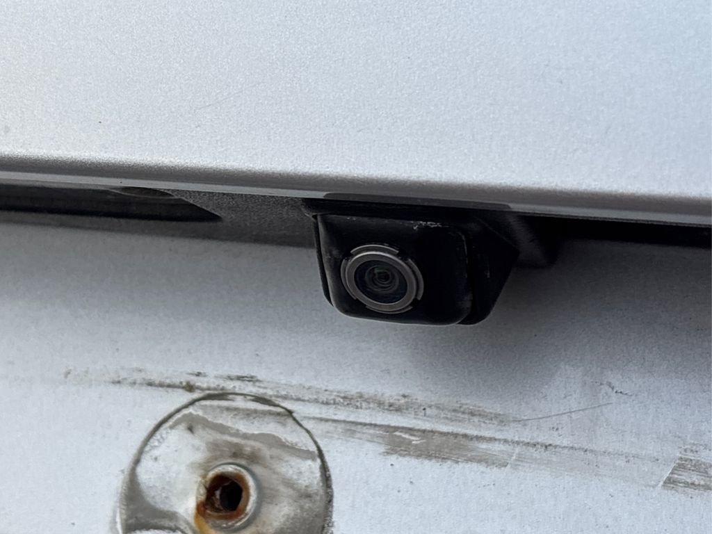 Used 2016 Kia Sorento LX image 16