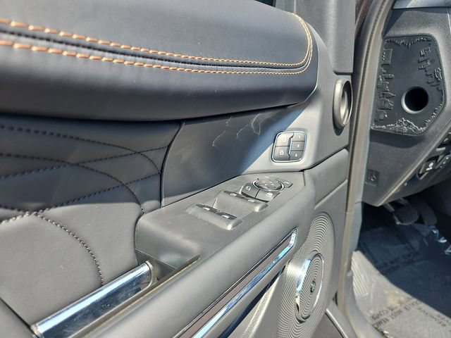 Used 2024 Ford Expedition Max Platinum AWD/4WD image 20