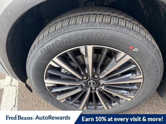 New 2026 Nissan Pathfinder Platinum w/ Cargo Package image 5