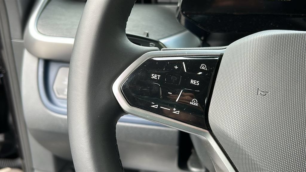 New 2025 Volkswagen ID. Buzz Pro S RWD image 13