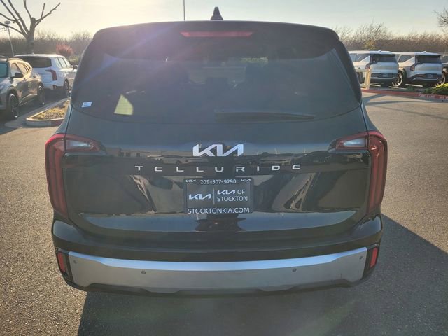 Used 2024 Kia Telluride LX image 5
