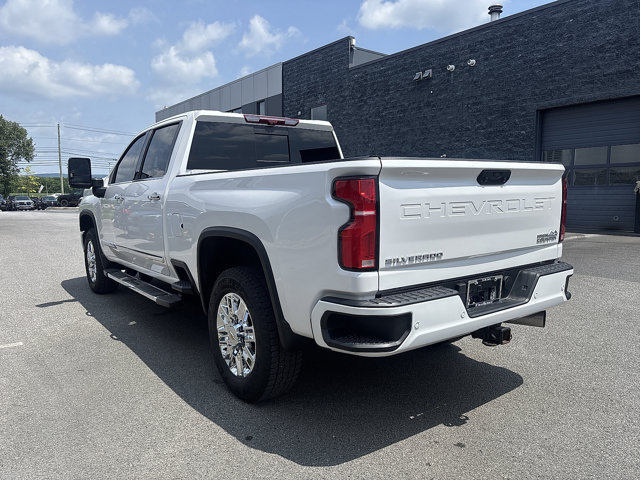 Used 2024 Chevrolet Silverado 2500 High Country w/ High Country Premium Package AWD/4WD image 22