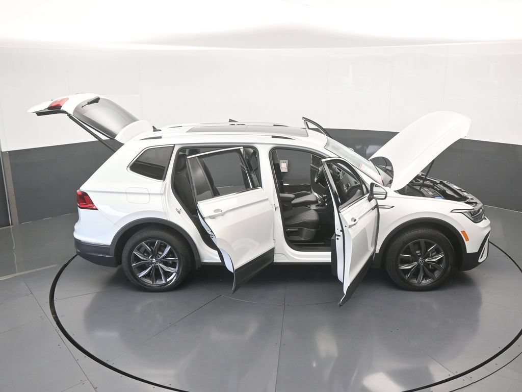Used 2023 Volkswagen Tiguan SE FWD image 70