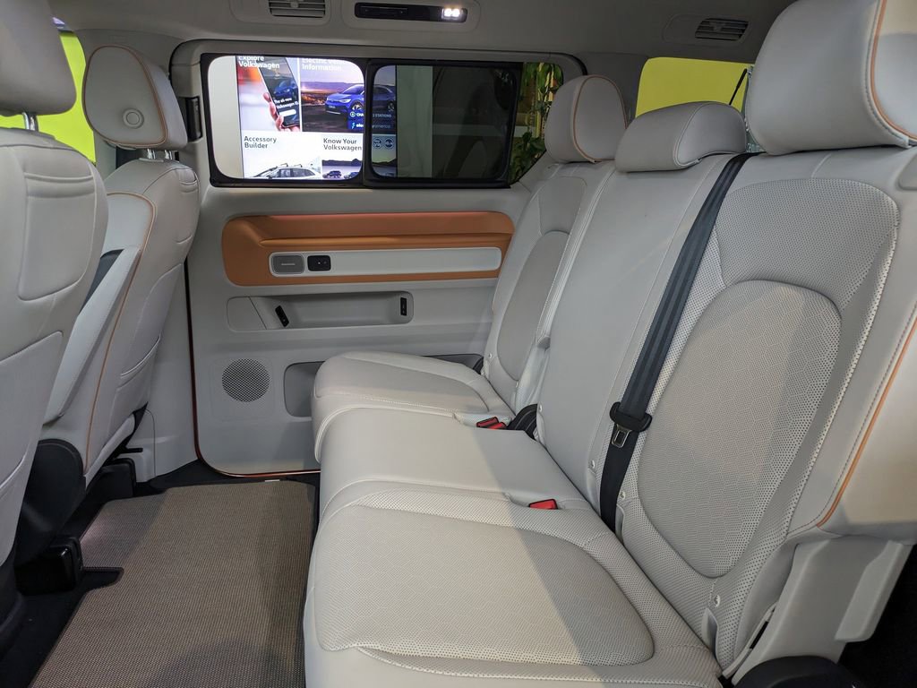 New 2025 Volkswagen ID. Buzz 1st Edition image 12