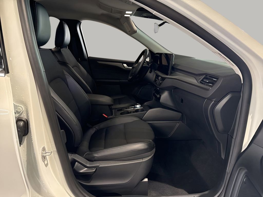 New 2025 Ford Escape SE image 26
