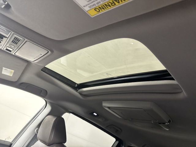 Used 2018 Honda Odyssey Elite image 19