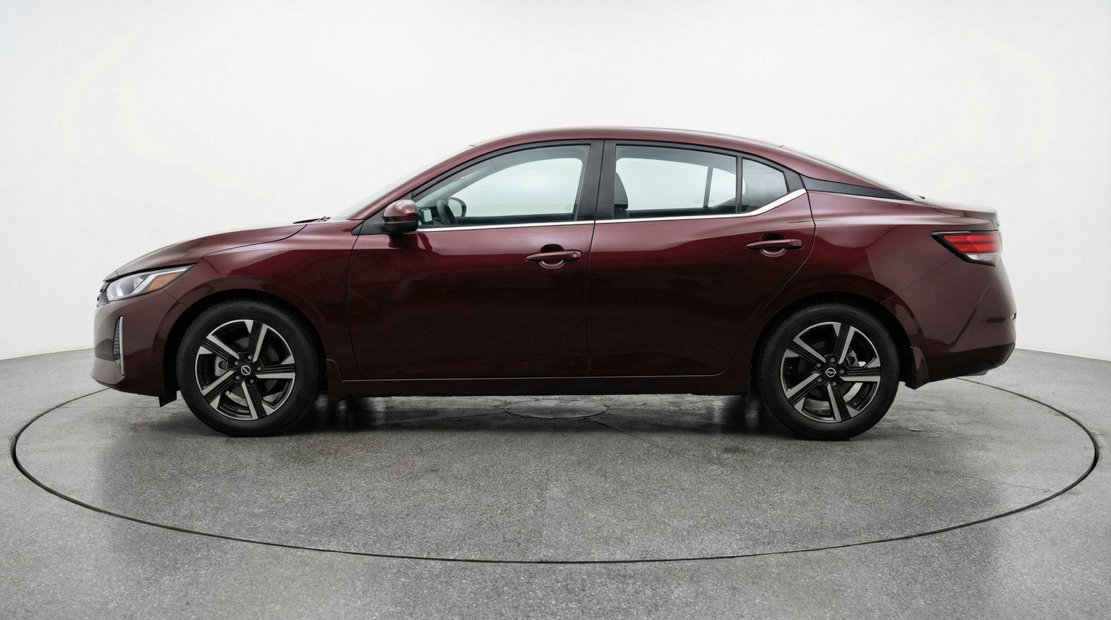 Used 2025 Nissan Sentra SV image 5